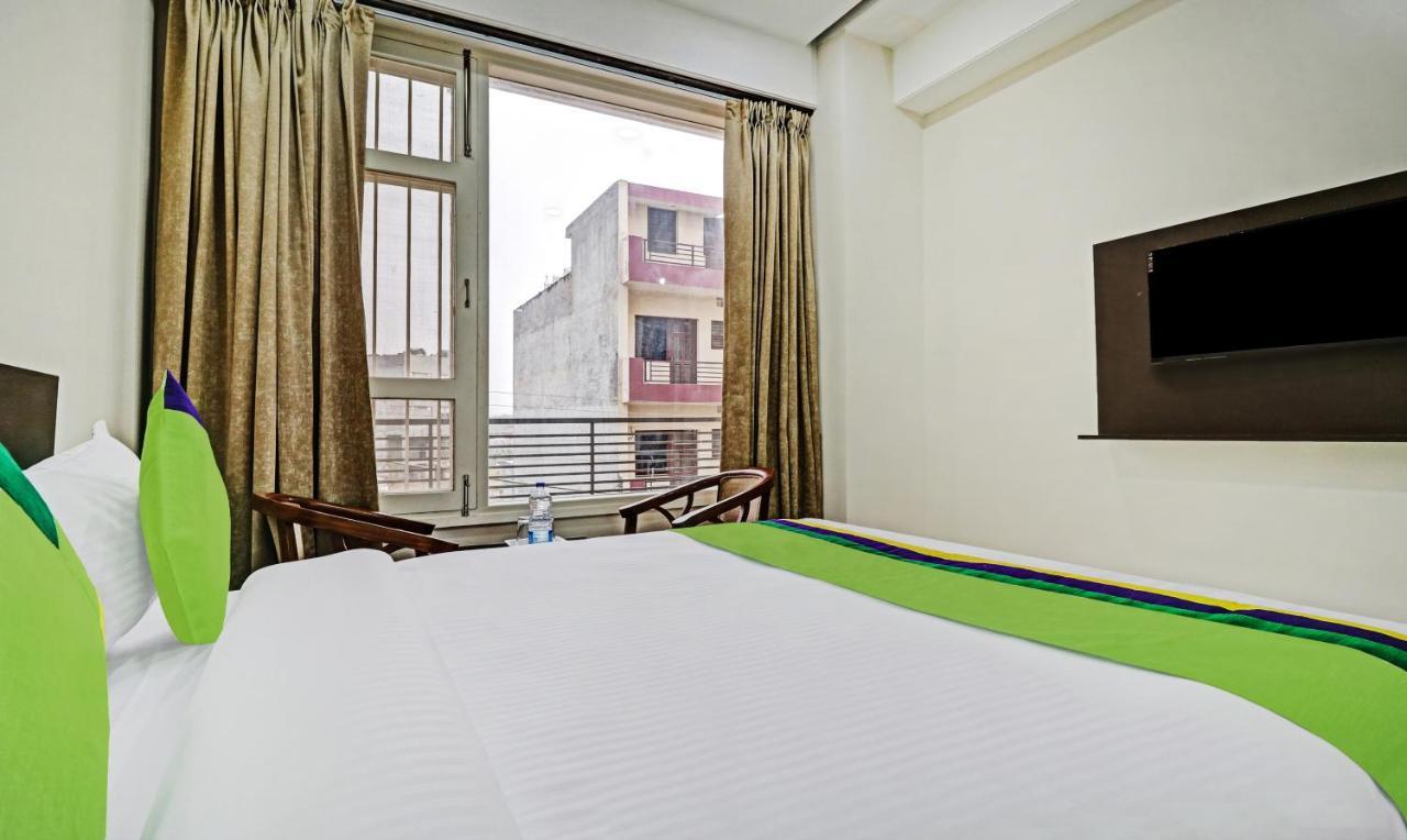 Hotel Treebo Kamron Regency Sector 80 Mohali Exterior foto
