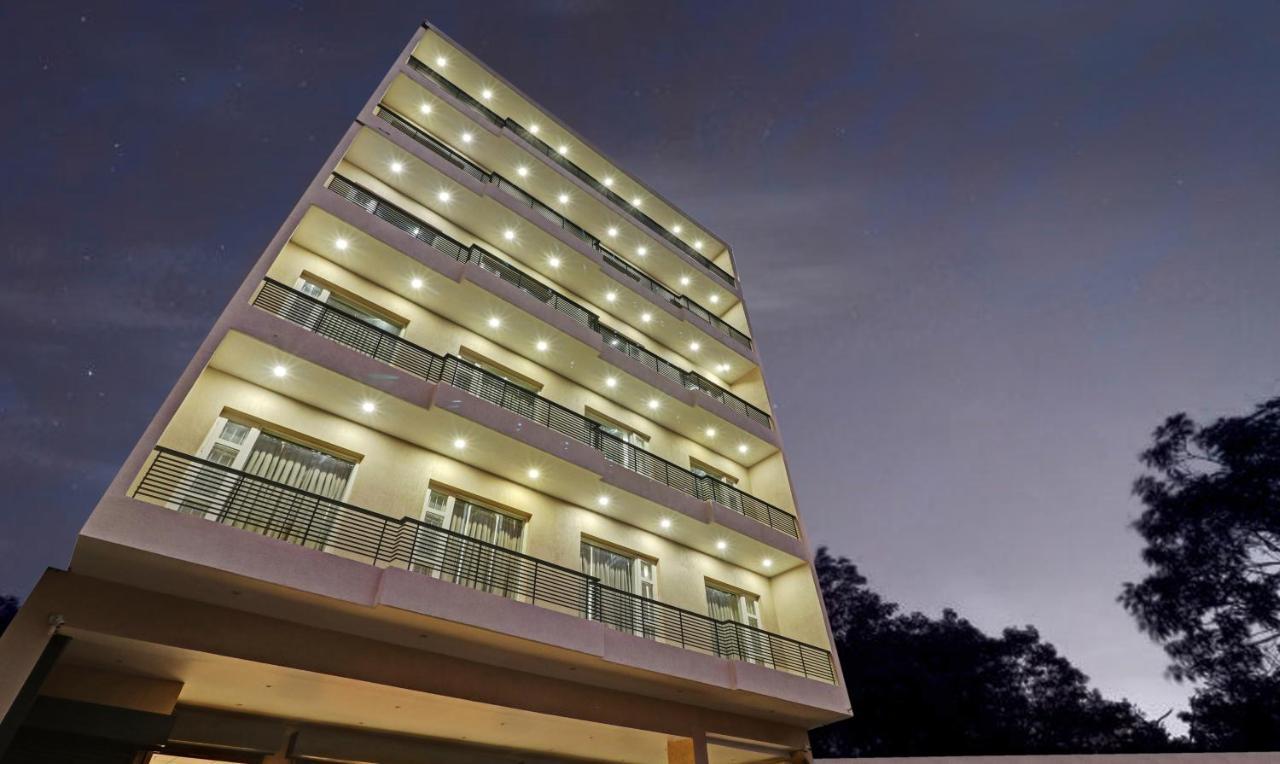 Hotel Treebo Kamron Regency Sector 80 Mohali Exterior foto